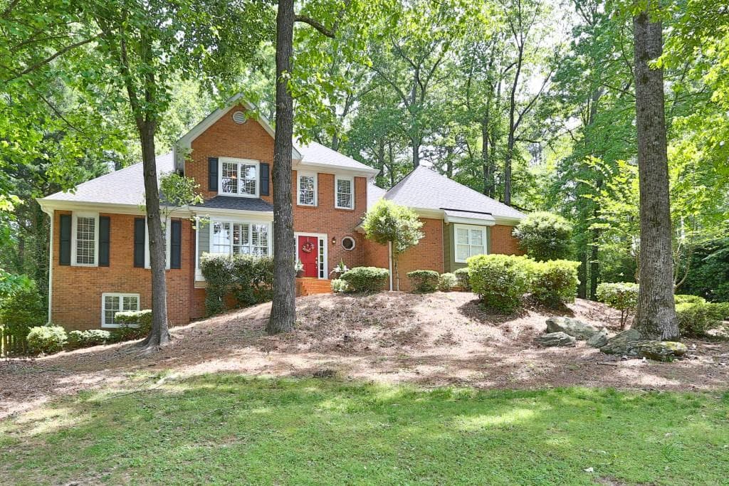 112 Oakwood Hills Drive, Suwanee, GA 30024 — most recent listing photo