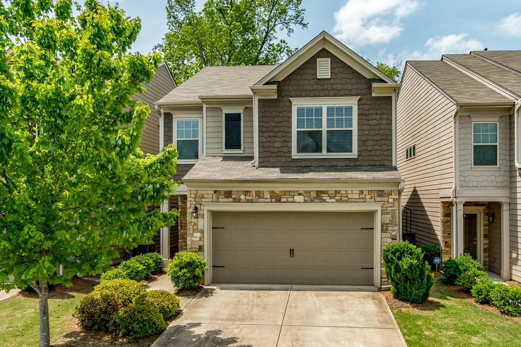 3 bedroom, 3 bathroom, 1,848 sq ft single family residence sold at 4685 Waterbrooke Crossing, Alpharetta, GA 30004