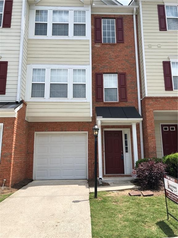 3 bedroom, 4 bathroom, 1,681 sq ft townhouse sold at 5987 Turfway Park Court, Sugar Hill, GA 30518