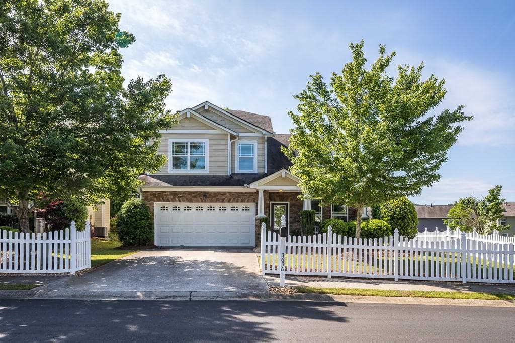 3636 Livery Lane, Cumming, GA 30040 — most recent listing photo