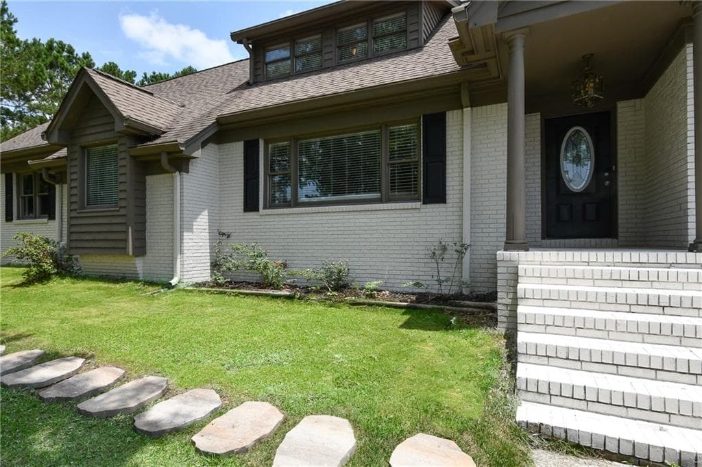 4888 Roswell Road, Marietta, GA 30068 — most recent listing photo