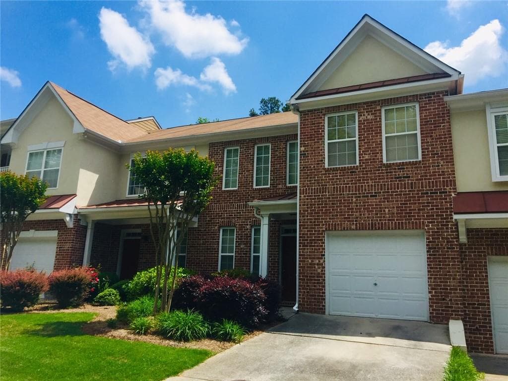 2 bedroom, 3 bathroom, 1,898 sq ft townhouse sold at 307 Saint Claire Drive, Alpharetta, GA 30004