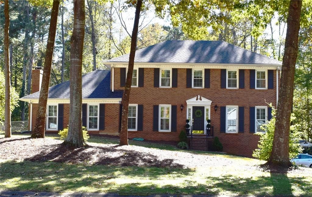 1010 Chantilly Drive, Alpharetta, GA 30004 — most recent listing photo