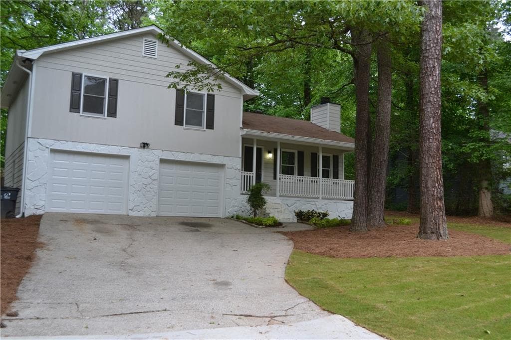 5294 Sugar Ridge Drive, Buford, GA 30518 — most recent listing photo