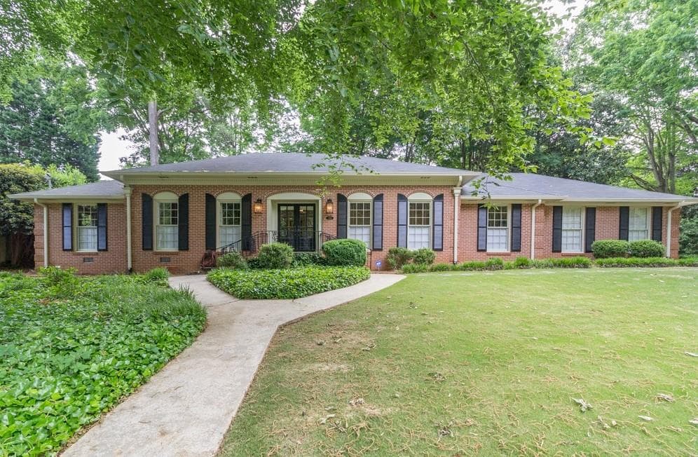 3 bedroom, 2 bathroom, 2,682 sq ft single family residence sold at 1865 Breckenridge Drive, Atlanta, GA 30345