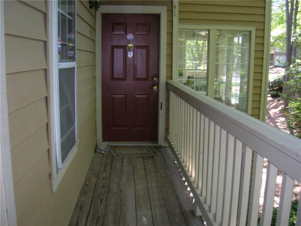 2 bedroom, 2 bathroom, 1,244 sq ft condominium sold at 907 Country Park Drive, Smyrna, GA 30080