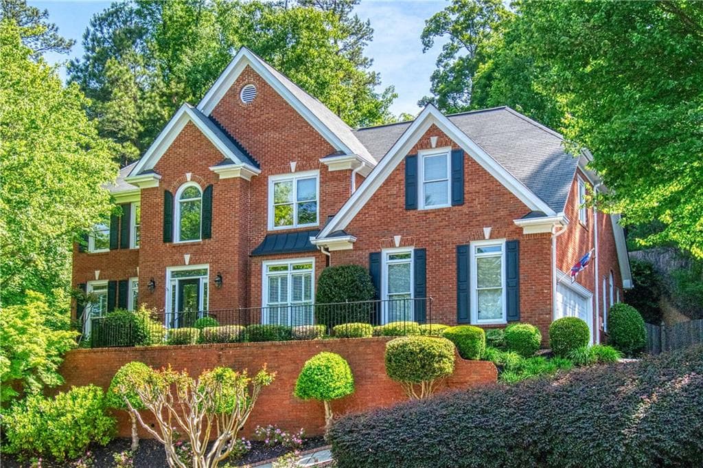5 bedroom, 4 bathroom, 3,138 sq ft single family residence sold at 3015 Leeds Garden Lane, Alpharetta, GA 30022