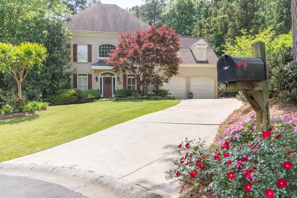 2410 Cumberland Drive, Smyrna, GA 30080 — most recent listing photo