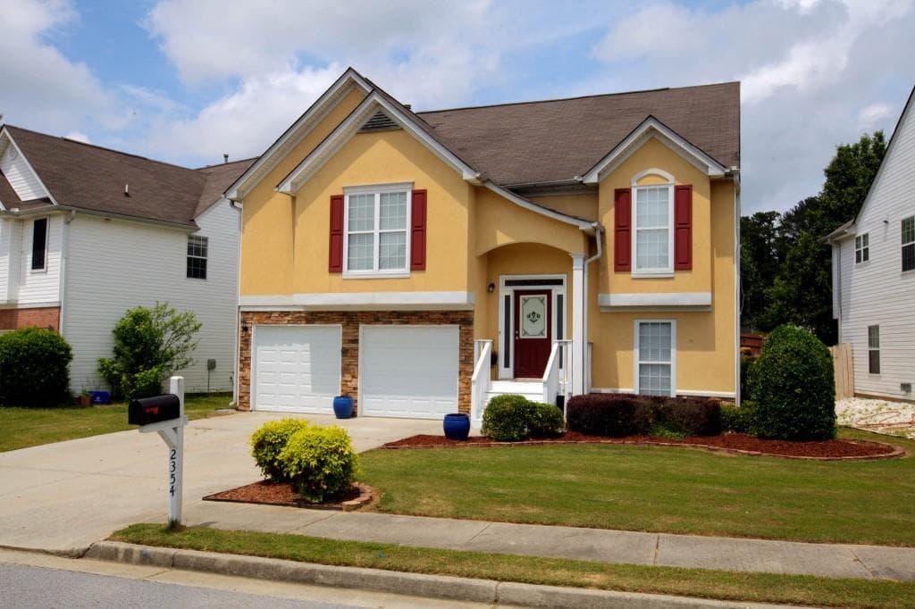 5 bedroom, 3 bathroom, 2,253 sq ft single family residence sold at 2354 Laurelfield Drive, Grayson, GA 30017