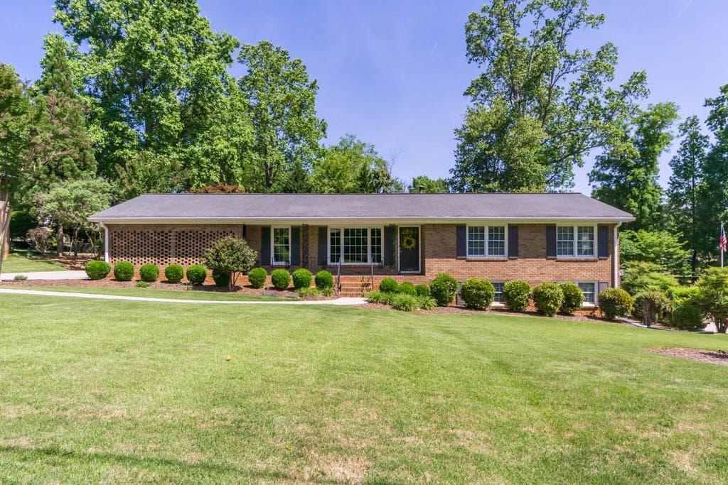 4 bedroom, 2 bathroom, 1,464 sq ft single family residence sold at 363 HIGHVIEW Drive, Smyrna, GA 30082