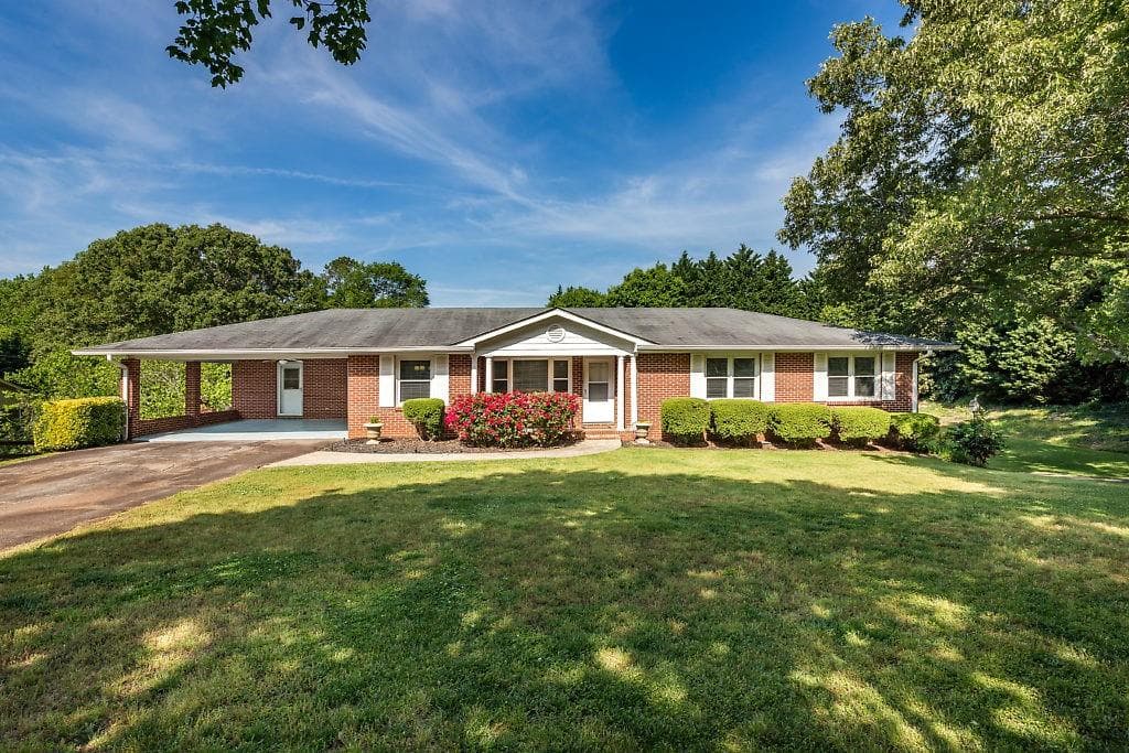 80 MOUNT CALVARY Road, Marietta, GA 30064 — most recent listing photo