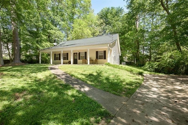 2 bedroom, 1 bathroom, 960 sq ft single family residence sold at 2605 Impala Drive, Cumming, GA 30041