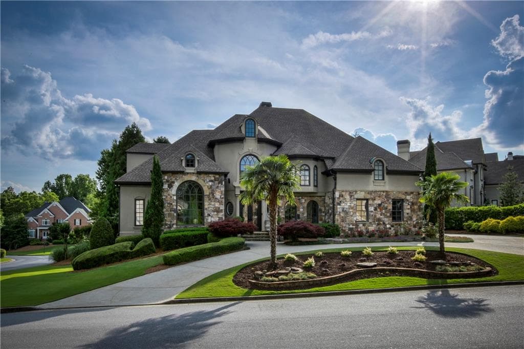 2000 Kinderton Manor Drive, Johns Creek, GA 30097 — most recent listing photo