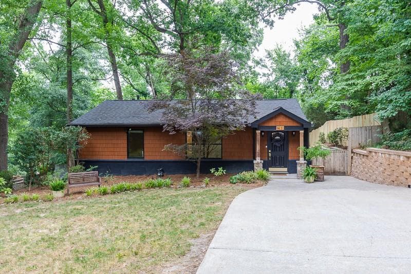3 bedroom, 2 bathroom, 1,510 sq ft single family residence sold at 1931 Woodland Hills Avenue, Atlanta, GA 30318