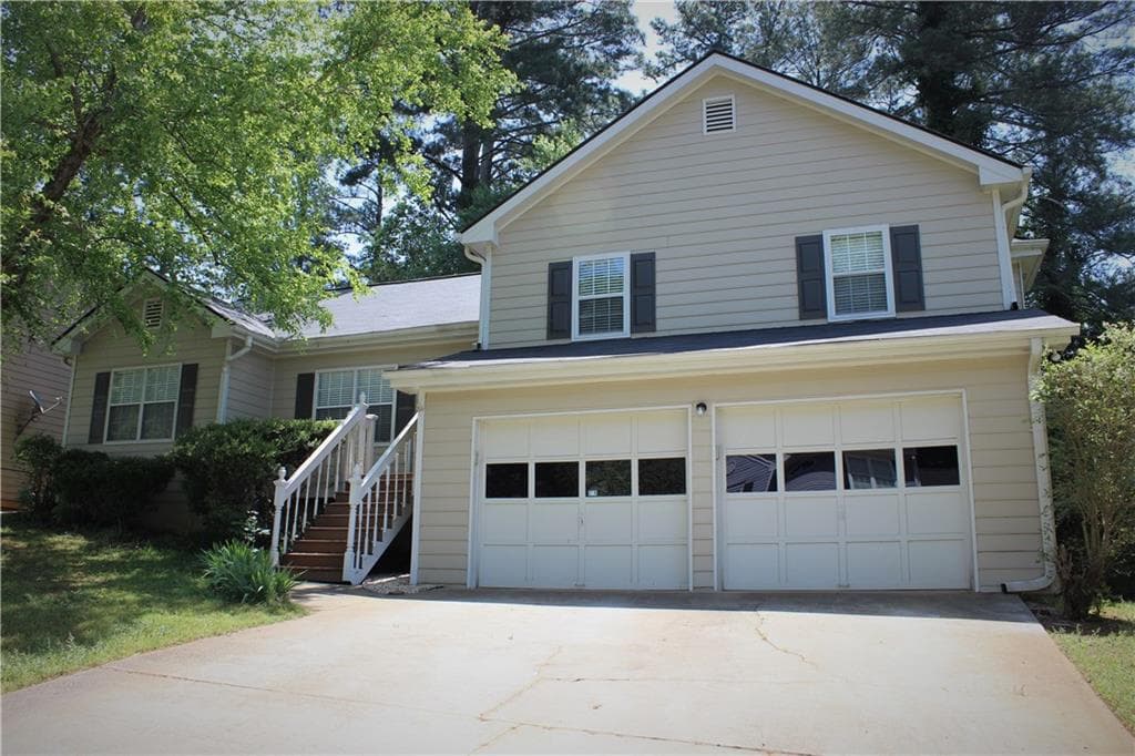 530 River Overlook Drive, Lawrenceville, GA 30043 — most recent listing photo