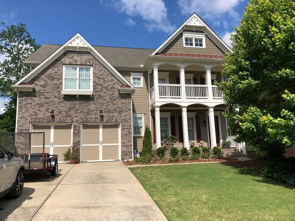 6 bedroom, 7 bathroom, 5,000 sq ft single family residence sold at 735 Streamview Way, Alpharetta, GA 30004