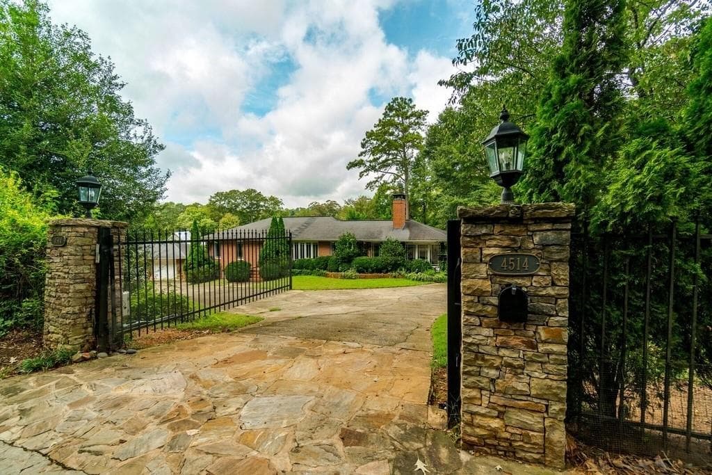4514 Stella Drive, Sandy Springs, GA 30327 — most recent listing photo