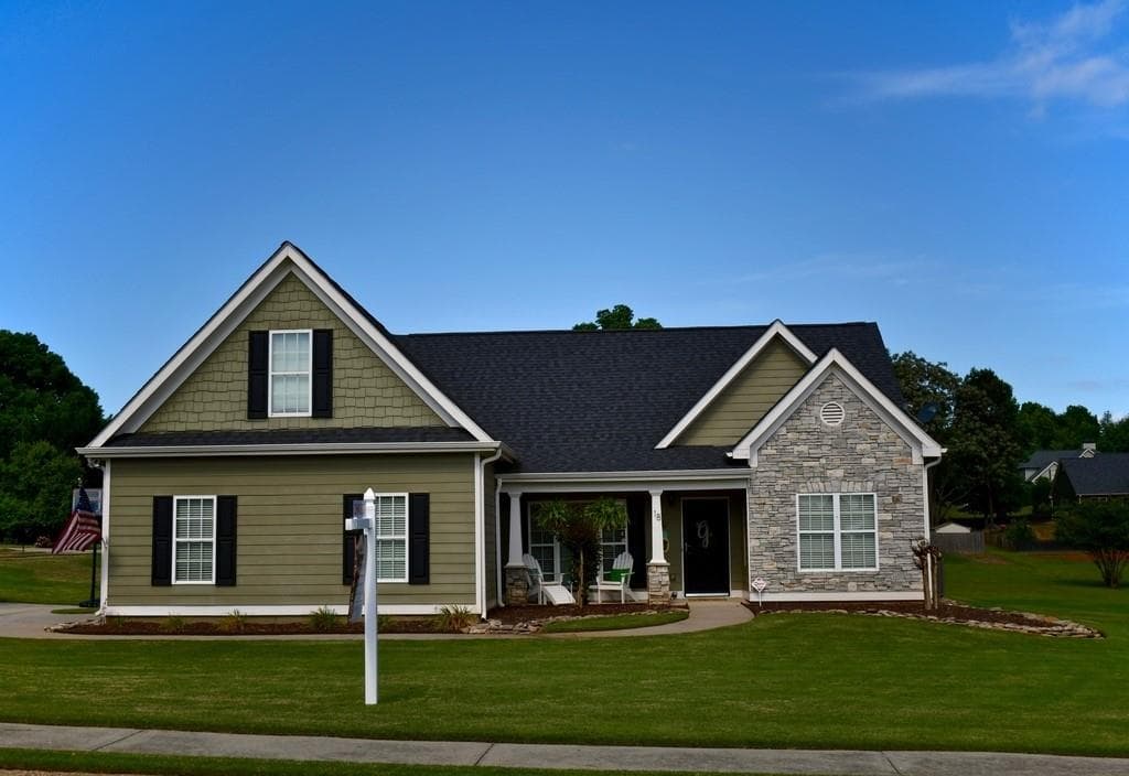 3 bedroom, 2 bathroom, 1,992 sq ft single family residence sold at 18 RAVEN Ridge, Jefferson, GA 30549