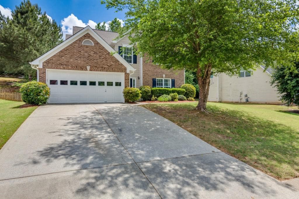3 bedroom, 3 bathroom, 2,232 sq ft single family residence sold at 1556 Andrew Hills Court, Suwanee, GA 30024