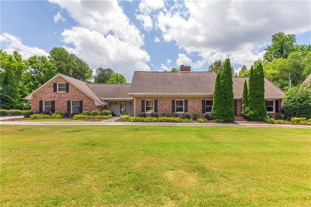 1935 Northbrooke Lane, Dunwoody, GA 30338 — most recent listing photo