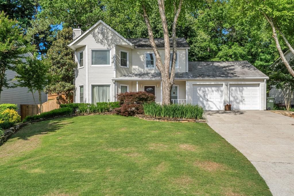 10610 COLONY GLEN Drive, Alpharetta, GA 30022 — most recent listing photo