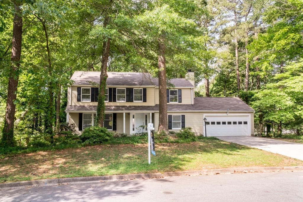 4 bedroom, 3 bathroom, 2,044 sq ft single family residence sold at 500 Sailwind Drive, Roswell, GA 30076