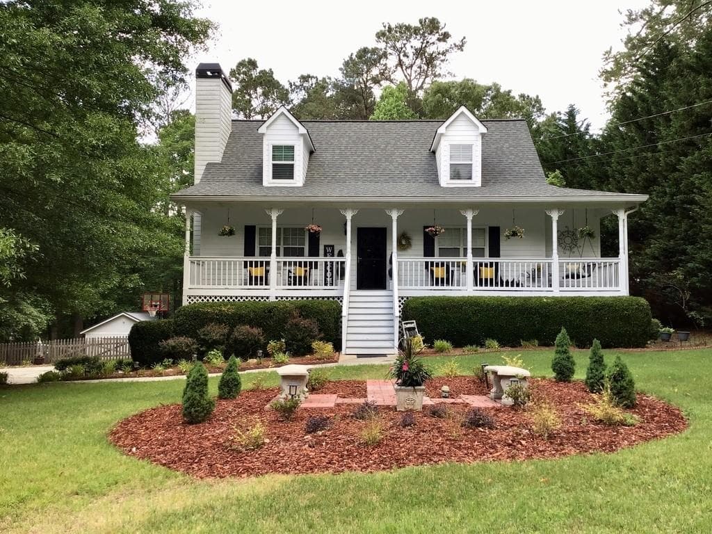 3 bedroom, 2 bathroom, 1,520 sq ft single family residence sold at 70 2ND Avenue, Dallas, GA 30157