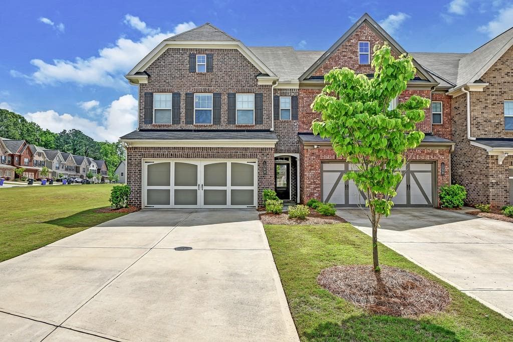 1360 Hampton Oaks Drive, Alpharetta, GA 30004 — most recent listing photo