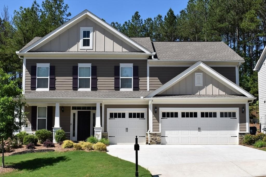 4 bedroom, 3 bathroom, 2,900 sq ft single family residence sold at 128 Floating Leaf Way, Dallas, GA 30132