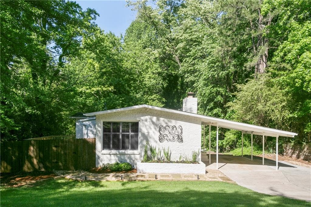3 bedroom, 3 bathroom, 1,847 sq ft single family residence sold at 3864 Commander Drive, Chamblee, GA 30341