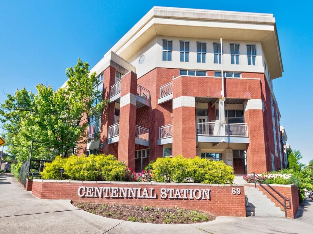 1 bedroom, 1 bathroom, 828 sq ft condominium sold at 89 Mangum Street 119, Atlanta, GA 30313