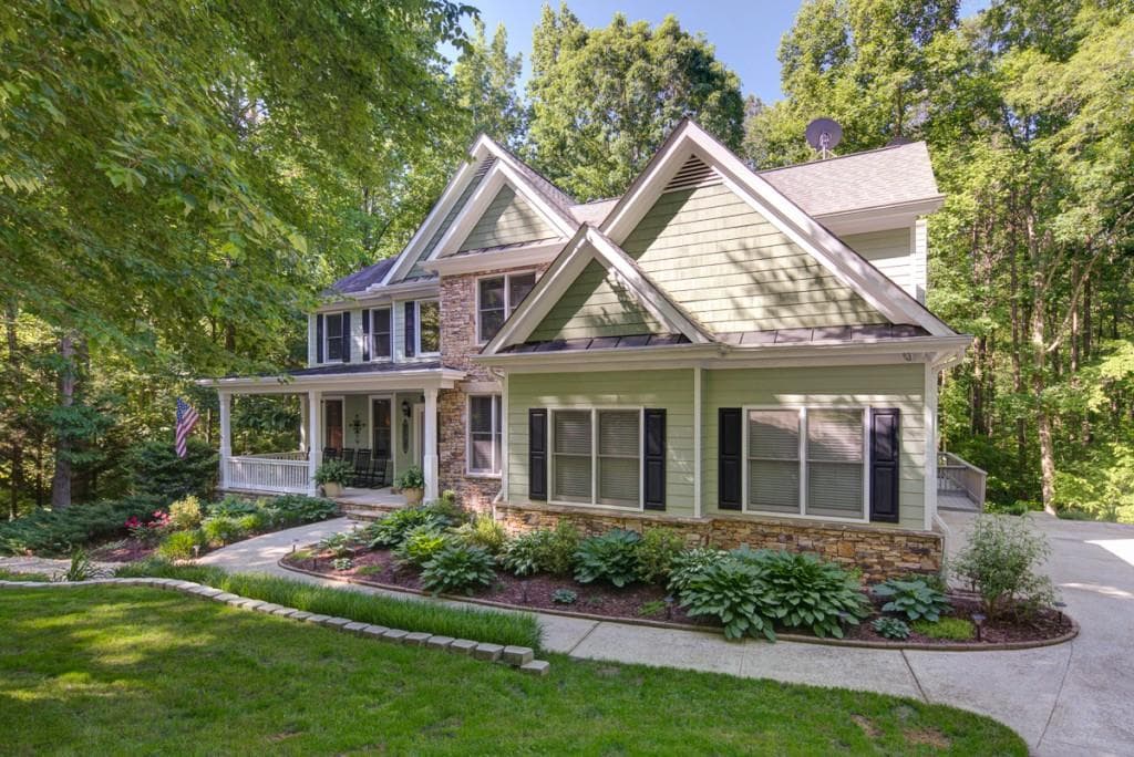 5 bedroom, 4 bathroom, 2,968 sq ft single family residence sold at 565 Brights Way, Dawsonville, GA 30534