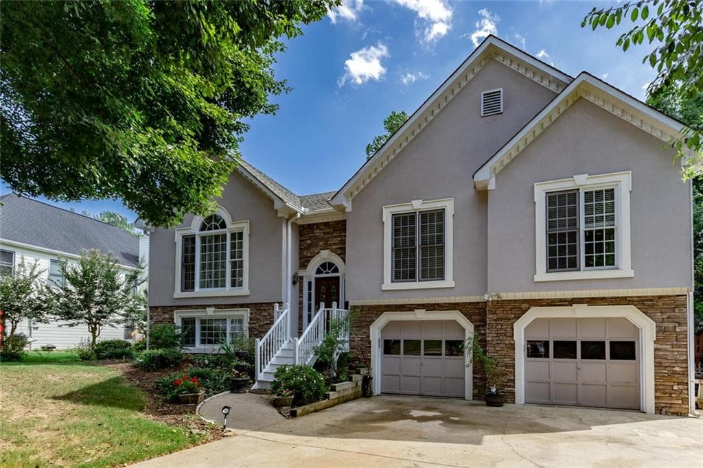 626 Ridge Crossing Drive, Woodstock, GA 30189 — most recent listing photo