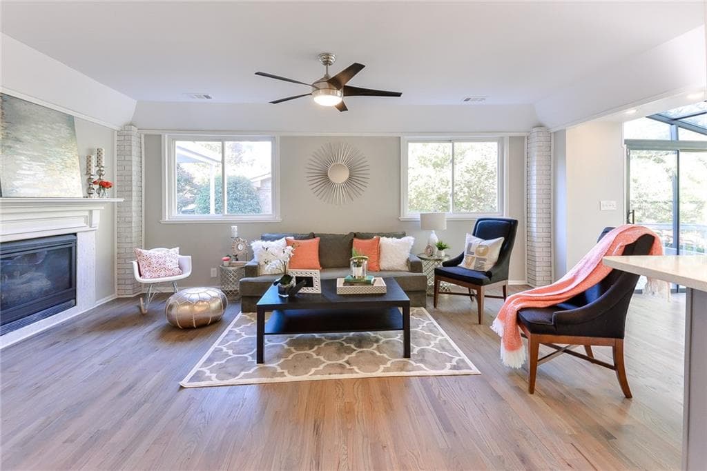 398 LAURA Drive, Gainesville, GA 30501 — most recent listing photo