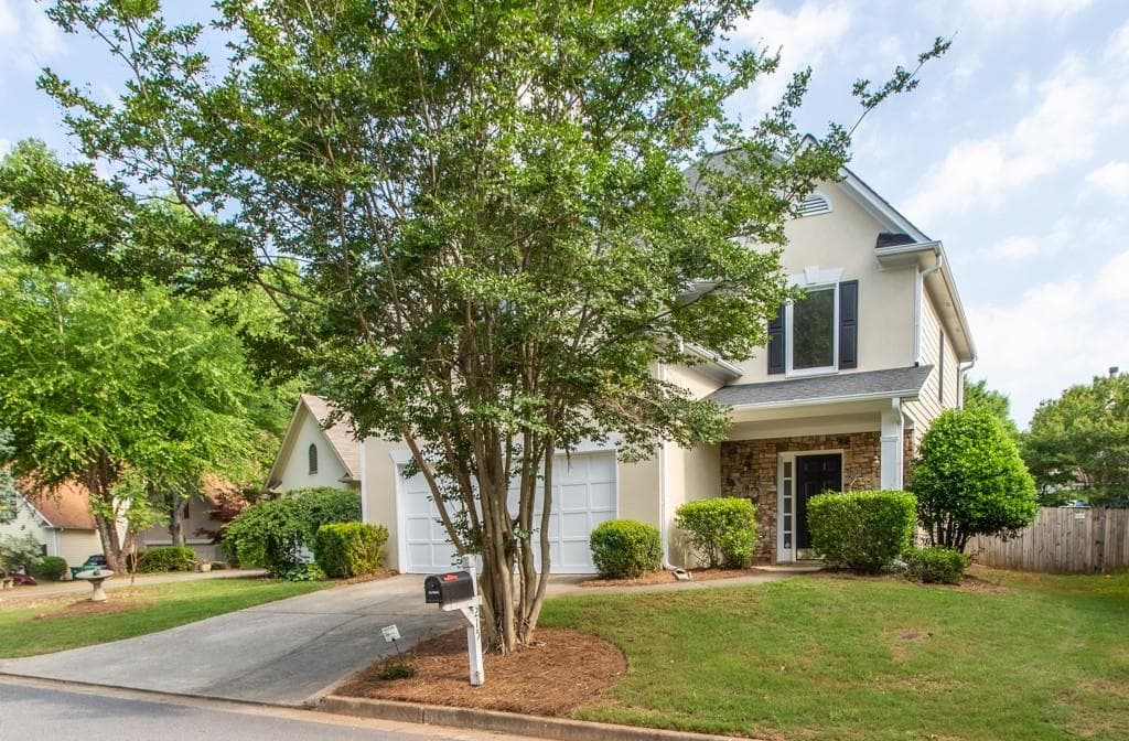 215 Morton Creek Circle, Alpharetta, GA 30022 — most recent listing photo