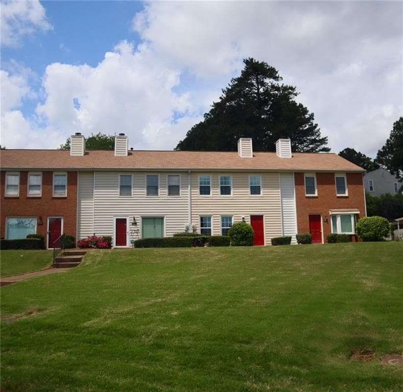 2 bedroom, 3 bathroom, 1,240 sq ft townhouse sold at 245 Mill Creek Place, Roswell, GA 30076