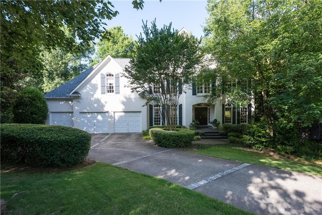 5 bedroom, 5 bathroom, 5,100 sq ft single family residence sold at 1310 Westminster Walk, Atlanta, GA 30327