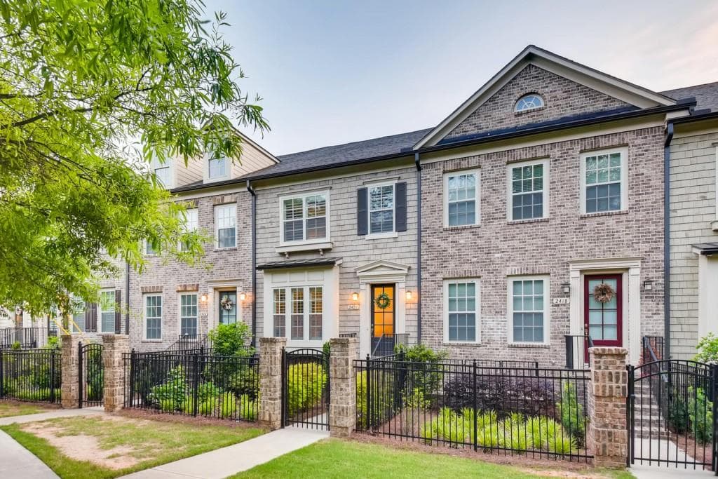 2420 Gatebury Circle, Chamblee, GA 30341 — most recent listing photo