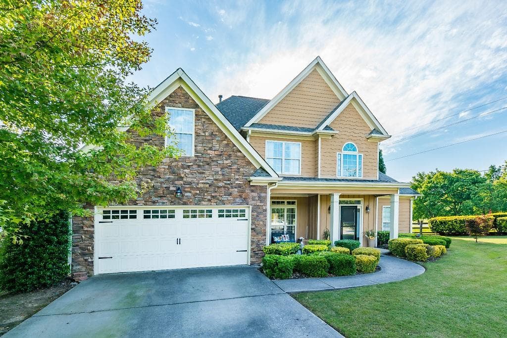 5 bedroom, 3 bathroom, 3,061 sq ft single family residence sold at 3150 Woodberry Farm Lane, Powder Springs, GA 30127