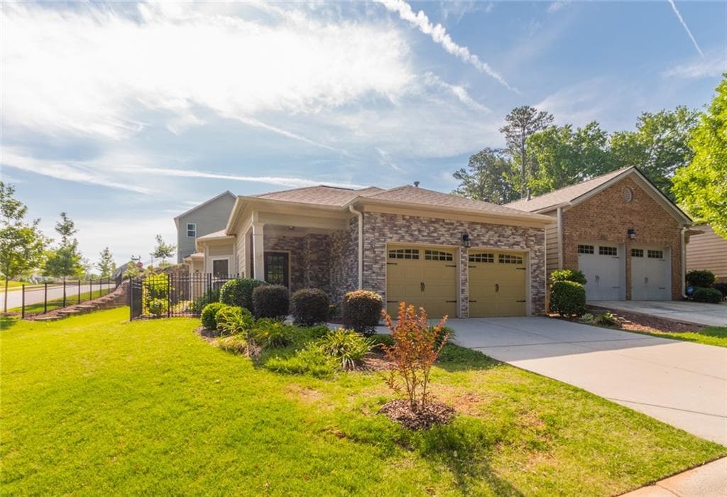 2 bedroom, 2 bathroom, 1,712 sq ft single family residence sold at 306 Burkwood Lane, Acworth, GA 30102