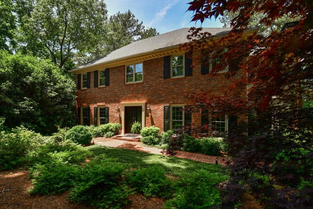 275 Cameron Ridge Drive, Sandy Springs, GA 30328 — most recent listing photo