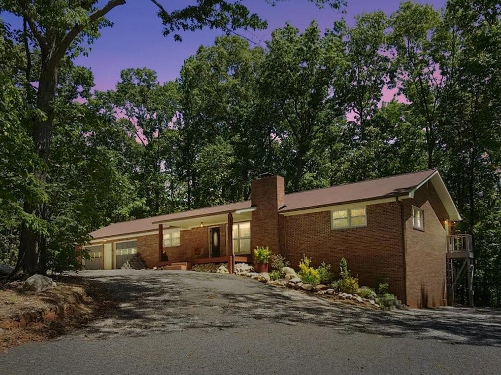3 bedroom, 4 bathroom, 1,800 sq ft single family residence sold at 474 Hickory Gap Trail, Dallas, GA 30157