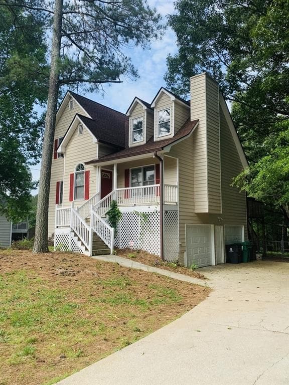 3 bedroom, 3 bathroom, 1,712 sq ft single family residence sold at 85 OAK LANDING Drive, Douglasville, GA 30134