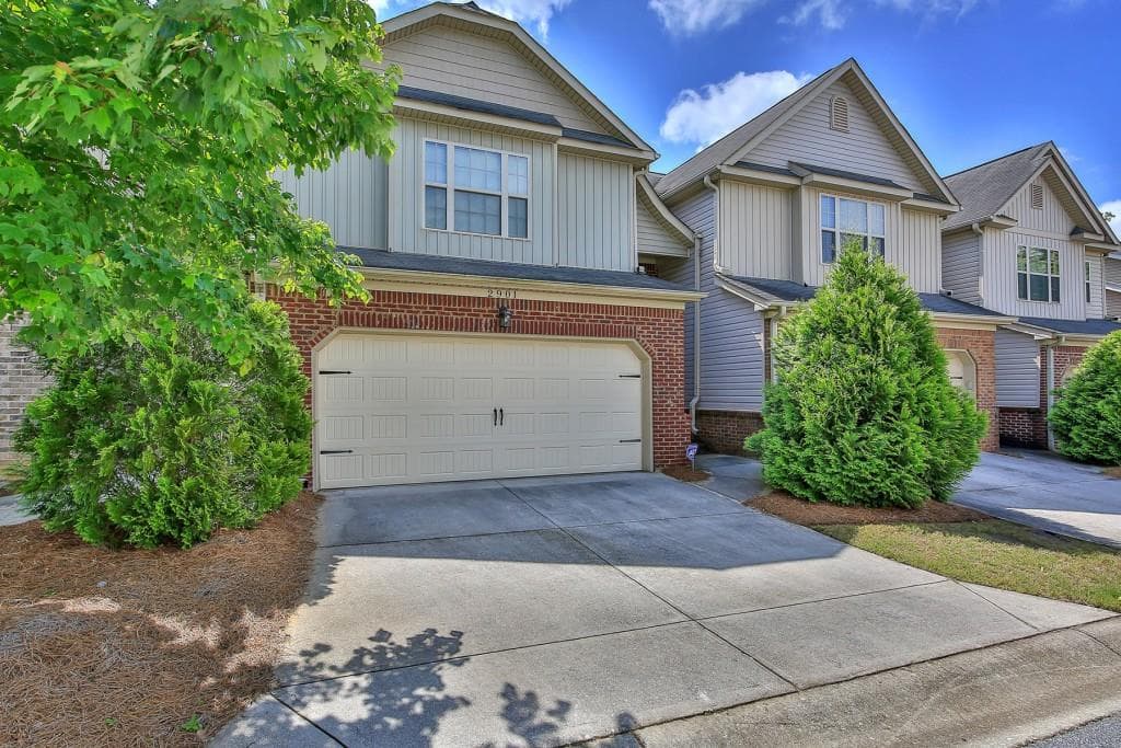 3 bedroom, 3 bathroom, 1,742 sq ft townhouse sold at 2901 Oshields Court 7, Marietta, GA 30060