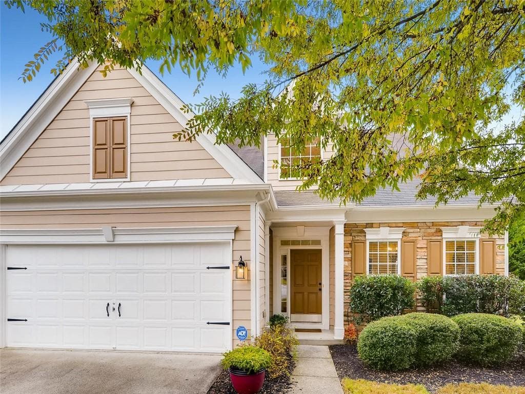 3 bedroom, 3 bathroom, 2,258 sq ft single family residence sold at 321 Dexter Drive, Woodstock, GA 30188