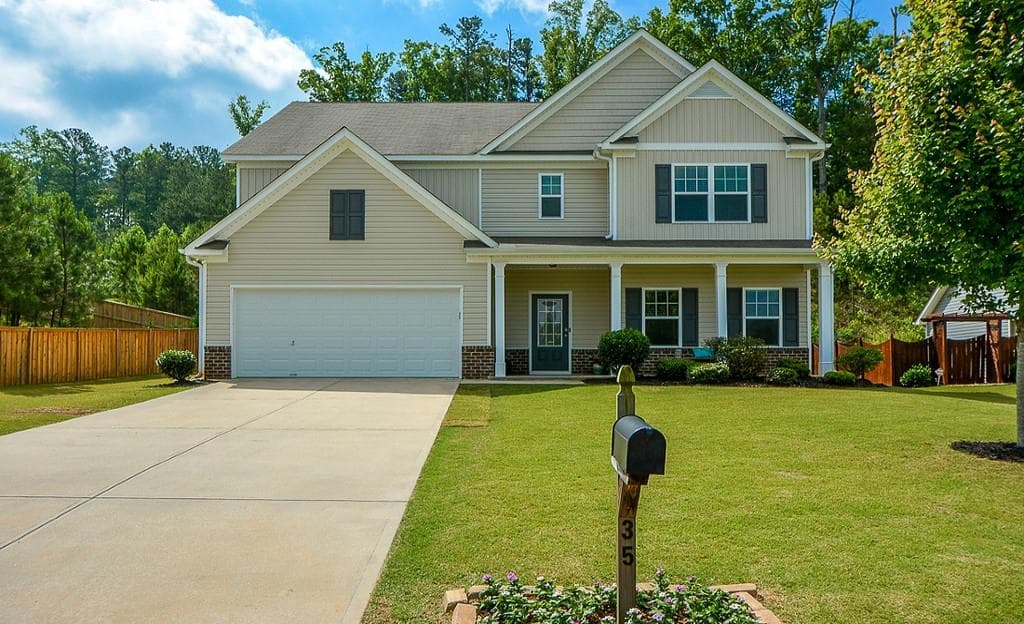6 bedroom, 4 bathroom, 3,376 sq ft single family residence sold at 35 EASTRIDGE Way, Dallas, GA 30132