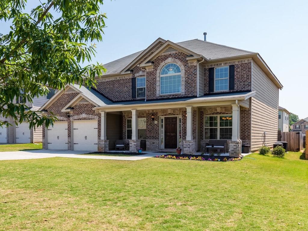 5 bedroom, 4 bathroom, 3,530 sq ft single family residence sold at 5345 ROB Court, Cumming, GA 30028