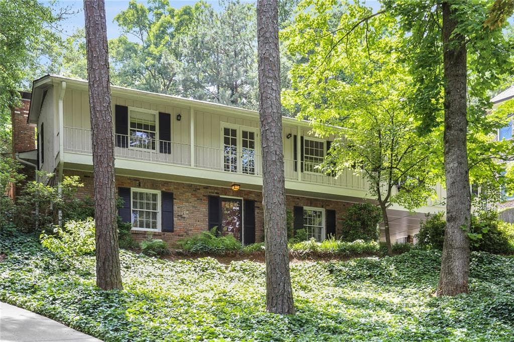 705 E Northway Lane, Sandy Springs, GA 30342 — most recent listing photo