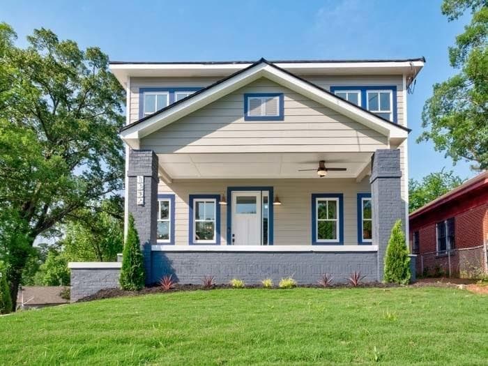 4 bedroom, 3 bathroom, 2,610 sq ft single family residence sold at 1352 DONNELLY Avenue, Atlanta, GA 30310