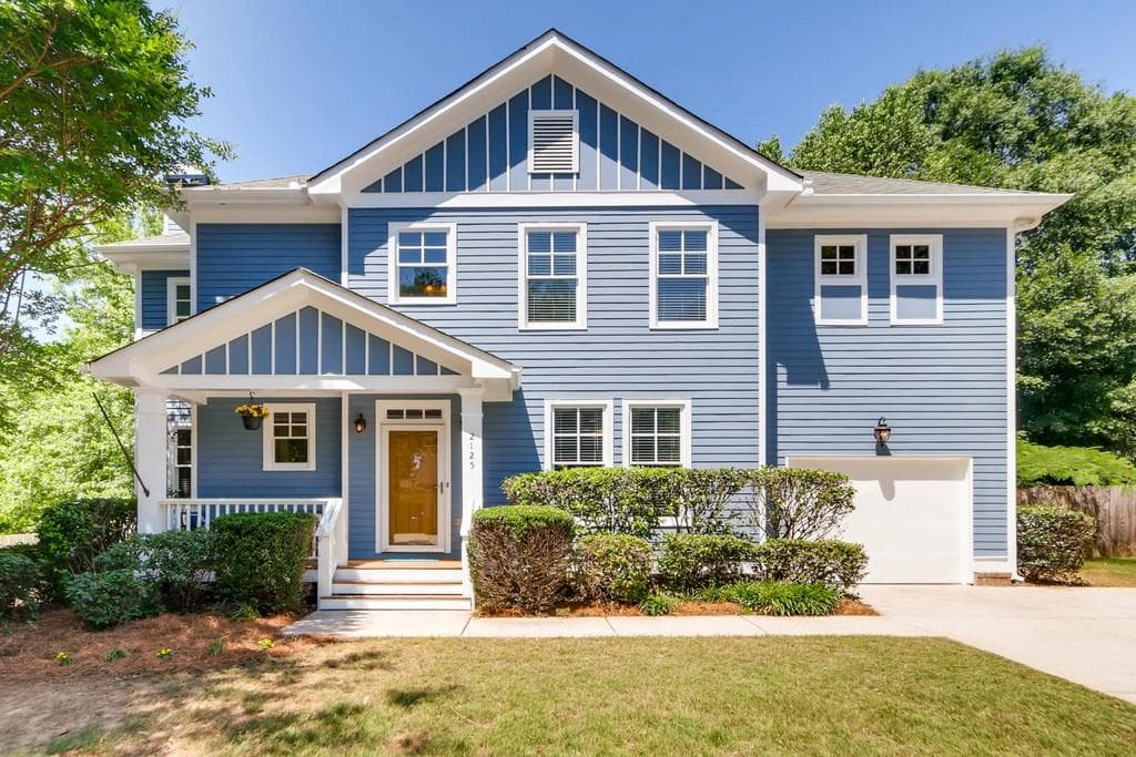 3 bedroom, 3 bathroom, 2,094 sq ft single family residence sold at 2125 Marshalls Lane, Atlanta, GA 30316